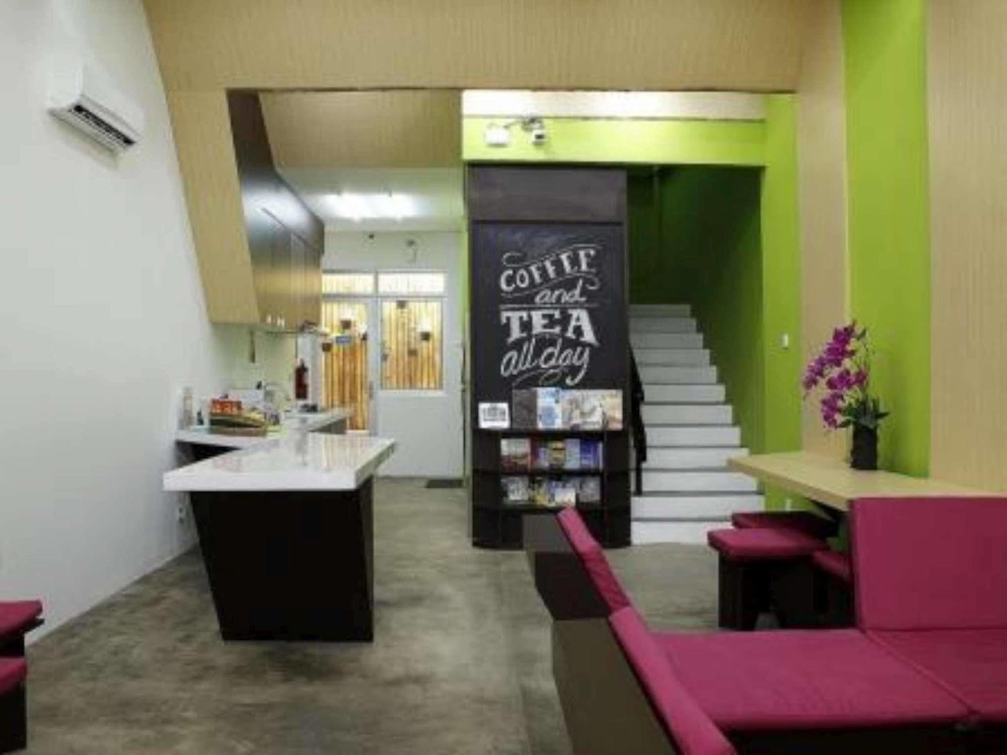 Teduh Hostel Kota Tua Jakarta Exterior photo